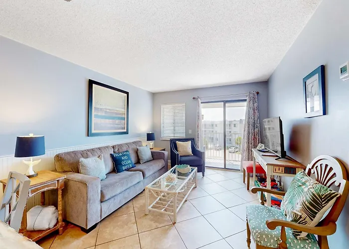 Beachfront With 2 Pools Gulf Views Hot Tub & Cozy Balcony Holiday home *
