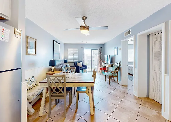 Beachfront With 2 Pools Gulf Views Hot Tub & Cozy Balcony Holiday home Gulf Shores