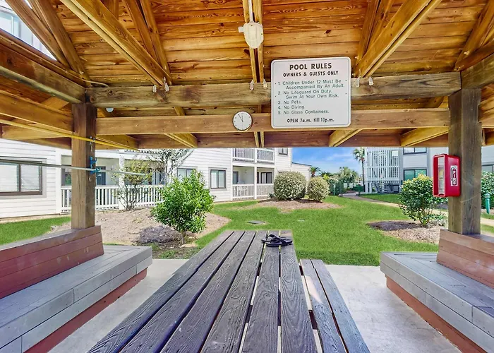 Beachfront With 2 Pools Gulf Views Hot Tub & Cozy Balcony Holiday home Gulf Shores