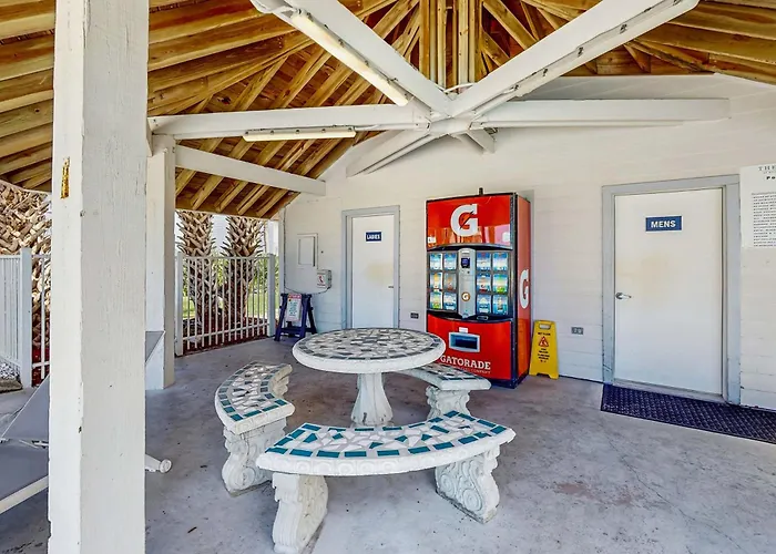 Beachfront With 2 Pools Gulf Views Hot Tub & Cozy Balcony Gulf Shores